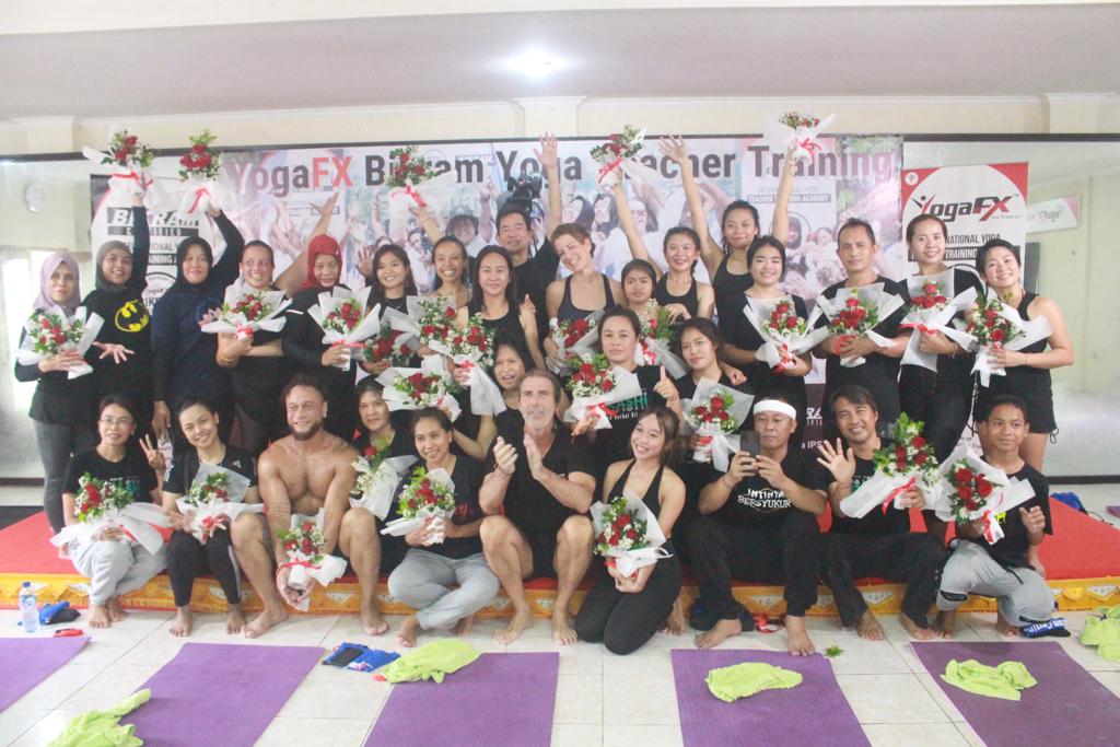 the best yoga teacher training in bali